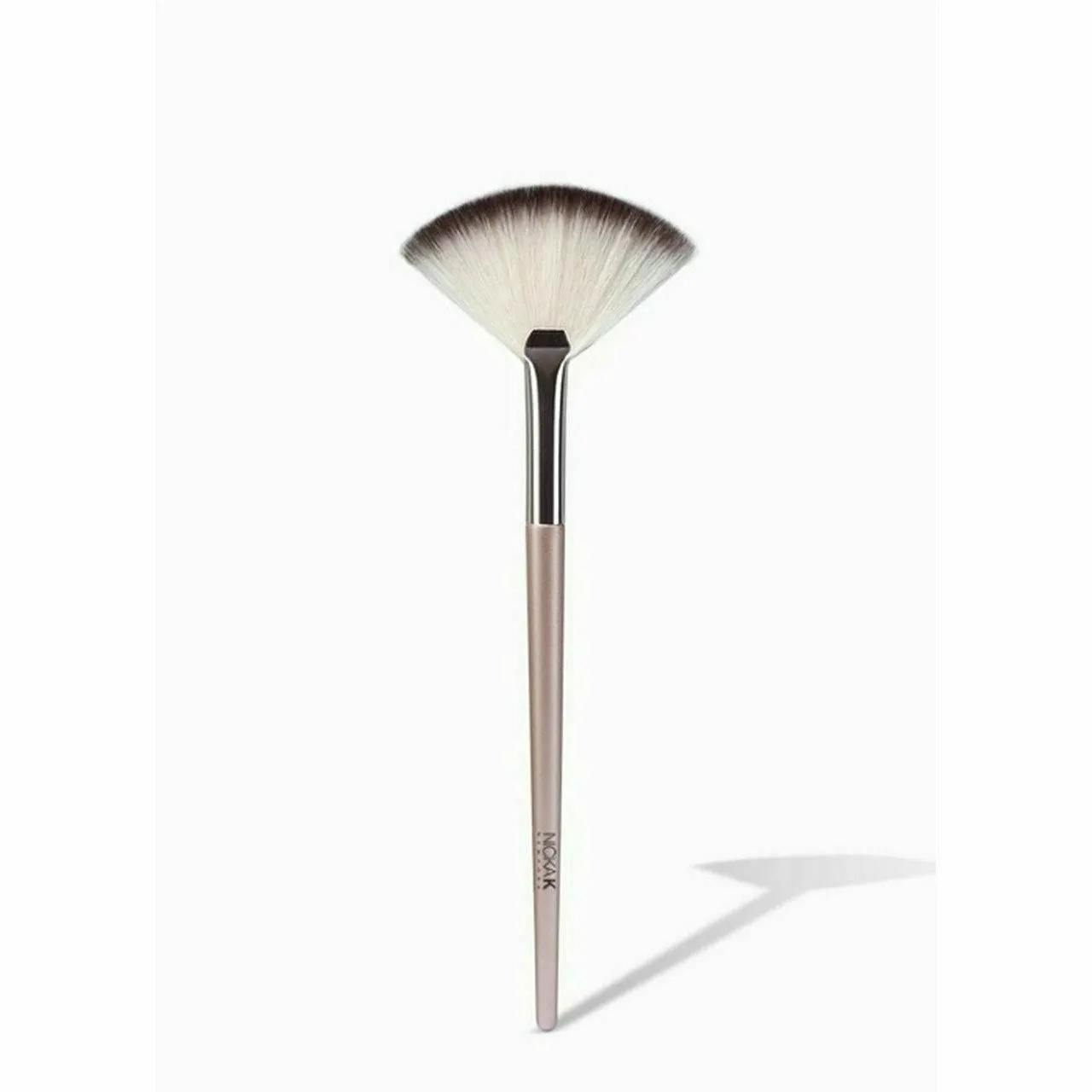 Nicka k: Beauty Play Makeup Brushes