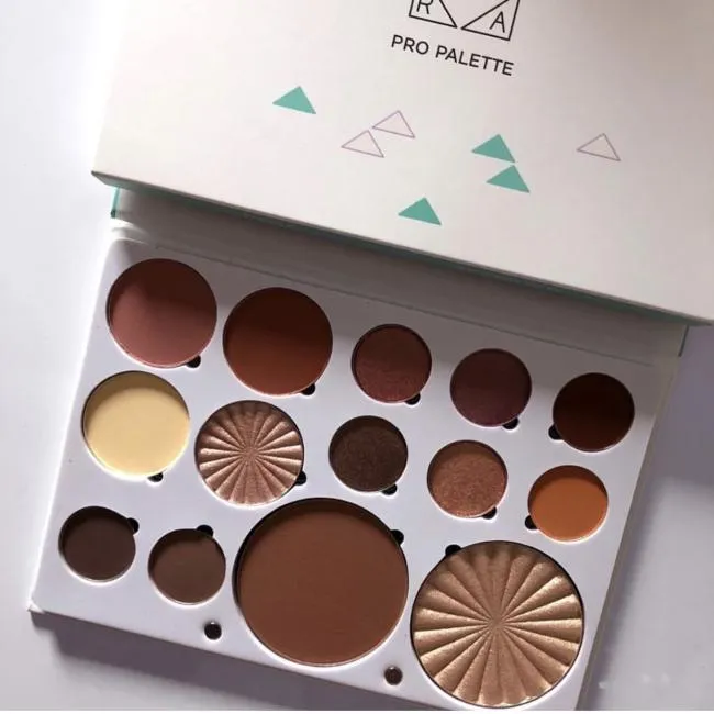 OFRA

BOHO PALETTE